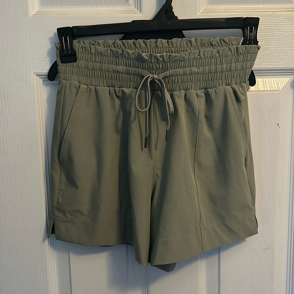 NWT Abercrombie shorts